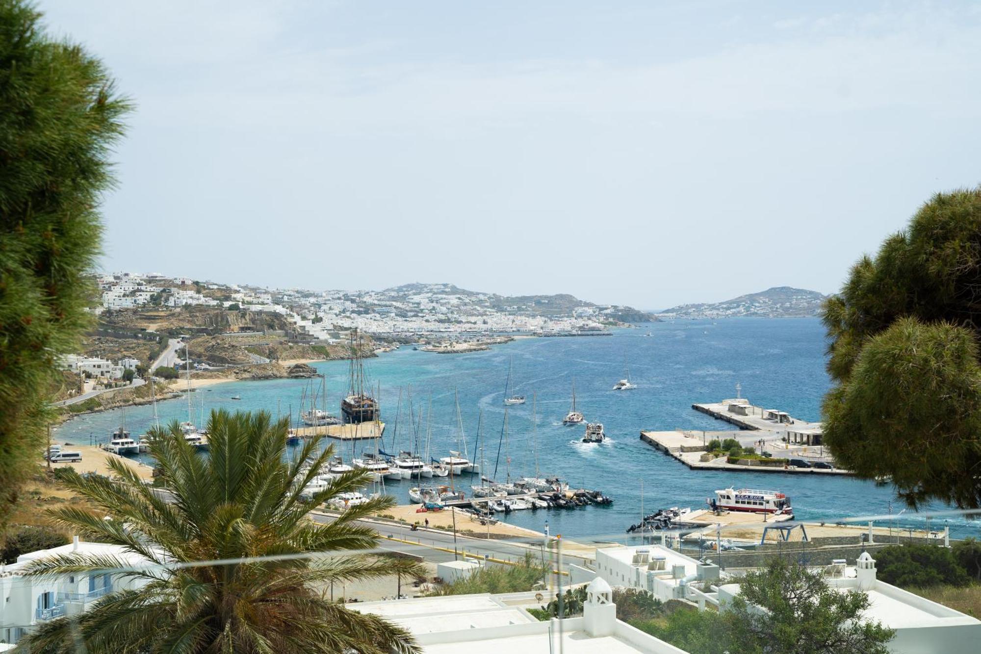 Rhenia Hotel Tourlos Luaran gambar