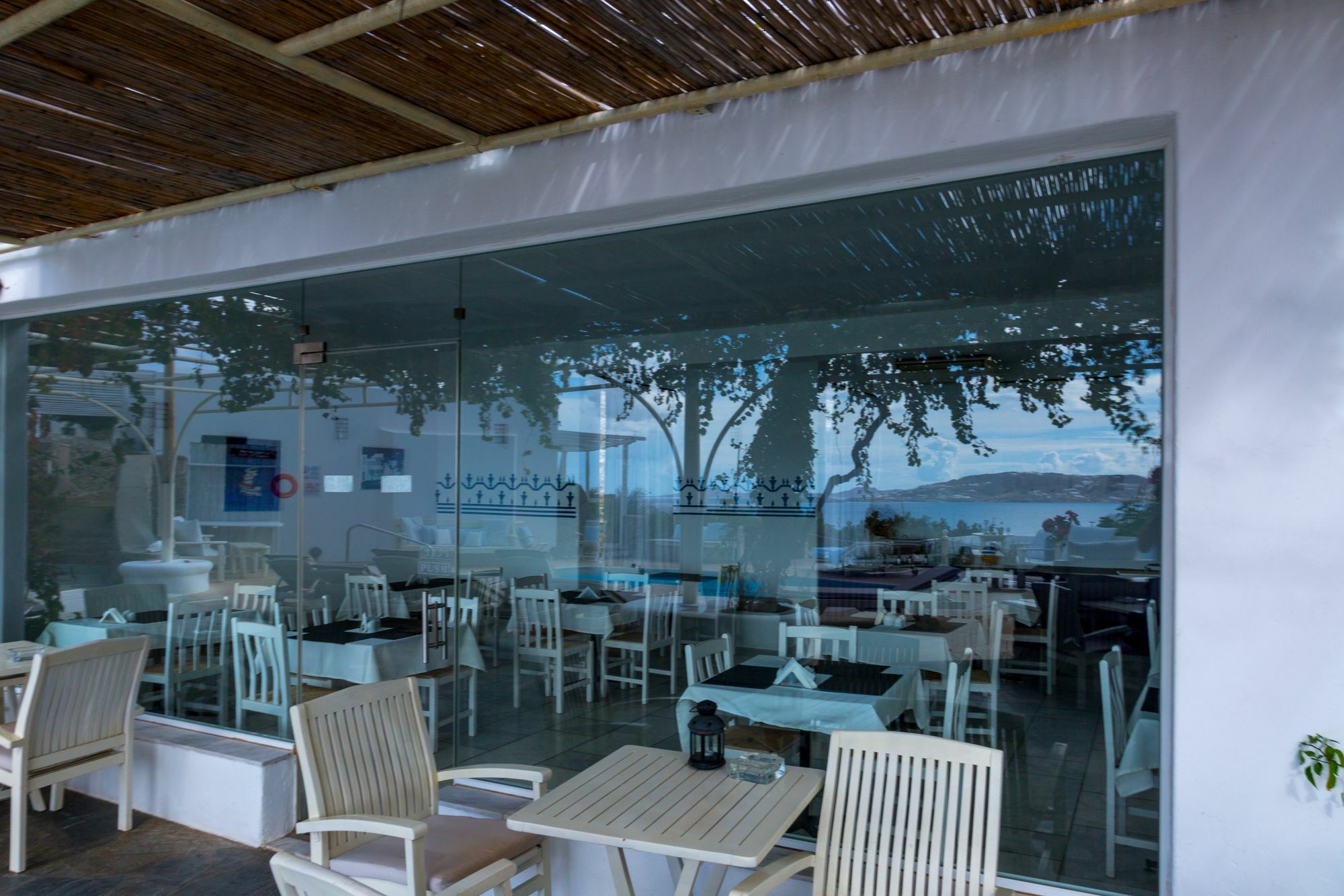 Rhenia Hotel Tourlos Luaran gambar